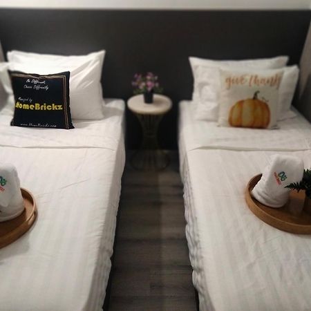 Bangsar South Botanical I Bed & Pillow 쿠알라룸푸르 외부 사진